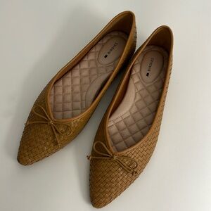 Birdies “The Goldfinch” Flat - Tan Woven Leather - Size 8.5